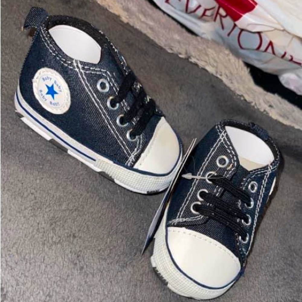 Newborn shoes